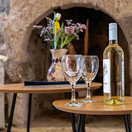 Olivetta ,traditional Stone House 科斯镇